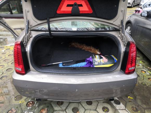 [深圳·粤B] 二手凯迪拉克SLS赛威2011款 2.0T 精英型