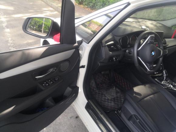 [无锡·苏B] 二手宝马宝马2系多功能旅行车2018款 220i 领先型