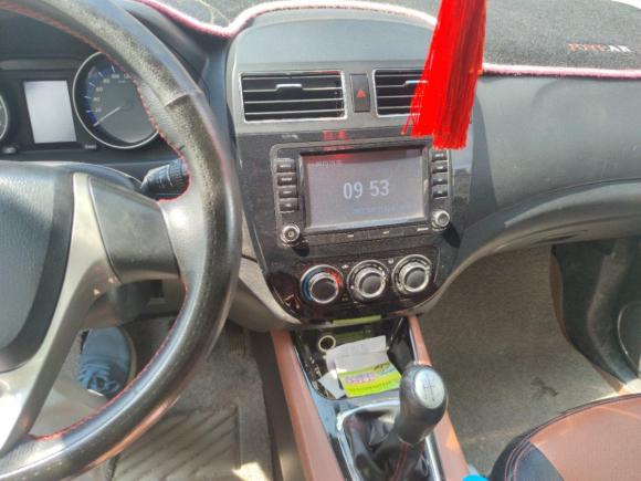 [南昌·赣E] 二手东风风行景逸X52015款 1.6L 手动尊享型