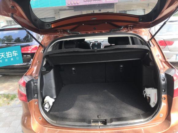 [宁波] 铃木 骁途 2017款 1.6l 手动两驱都市时尚型