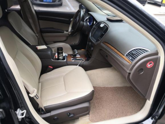 [无锡·苏B] 二手克莱斯勒克莱斯勒300C2013款 3.6L 尊崇版