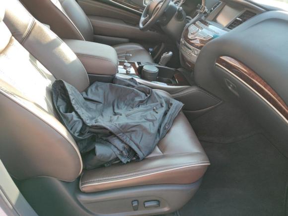 [北京·京N] 二手英菲尼迪英菲尼迪QX602016款 2.5 S/C Hybrid 两驱卓越版 国V