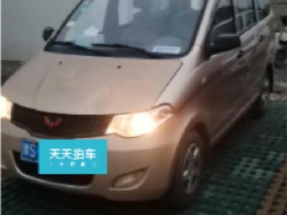 五菱汽车五菱宏光2014年产 1.2L 手动  7座「上海二手车」「天天拍车」