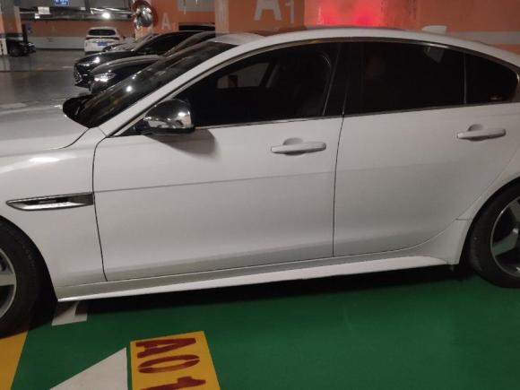 [武汉·鄂A] 二手捷豹捷豹XE2017款 2.0T 200PS R-Sport