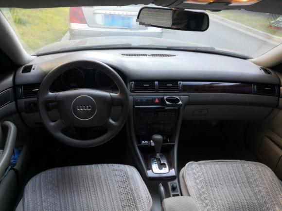 [南通·苏F] 二手奥迪奥迪A62004款 2.4L 自动基本型