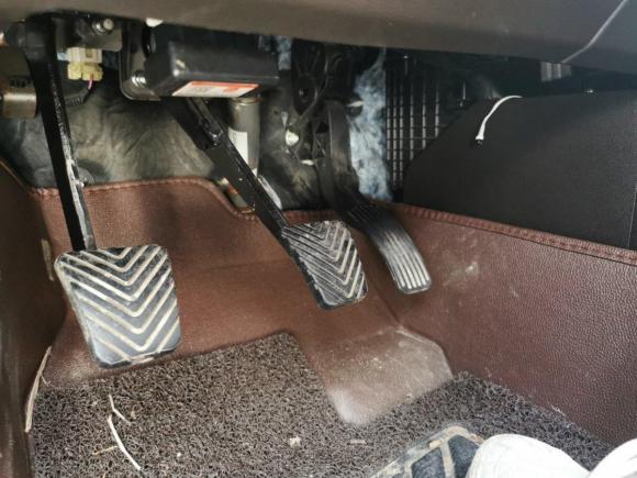 [温州·浙C] 二手长安凌轩2017款 1.6L 手动精英型