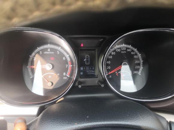 [佛山·粤X] 二手启辰启辰T70X2015款 2.0L CVT睿趣运动版