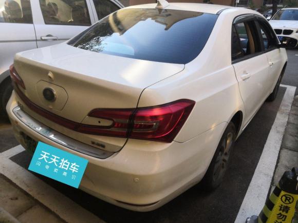 [无锡·苏B] 二手比亚迪秦2018款 1.5T 智联精英型