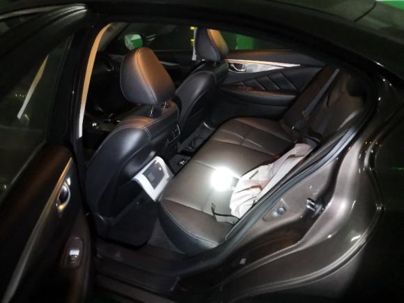 [深圳·粤B] 二手英菲尼迪英菲尼迪Q502014款 3.7L 舒适版