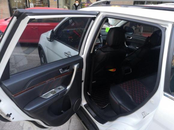 [宁波·皖B] 二手哈弗哈弗H62015款 改款 运动版 1.5T 手动两驱精英型