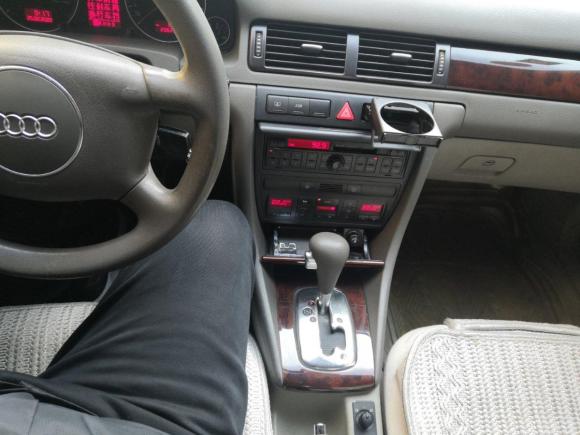 [南通·苏F] 二手奥迪奥迪A62004款 2.4L 自动基本型