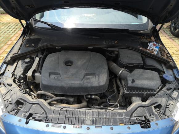 [南昌·赣F] 二手沃尔沃沃尔沃V602014款 改款 T5 智逸版