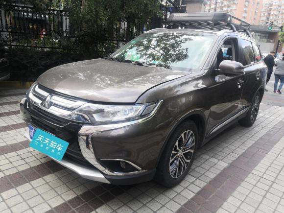 三菱欧蓝德2018款 2.0L 两驱嘉乐版 7座「上海二手车」「天天拍车」