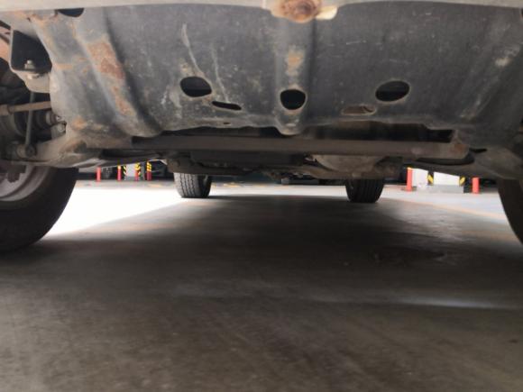 [济南·鲁A] 二手陆风陆风X82012款 探索版 2.0T 柴油4X4豪华型