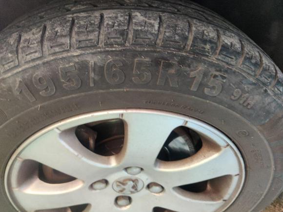 [深圳·豫C] 二手标致标致3072010款 两厢 1.6L 自动舒适版