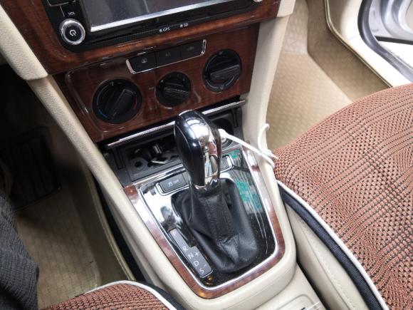 [青岛·冀F] 二手大众朗逸2013款 改款经典 1.6L 自动舒适版