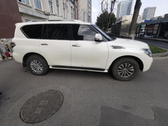 [武汉·鄂A] 二手日产途乐2018款 5.6L 标准型