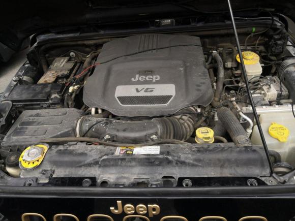 [深圳·闽B] 二手Jeep牧马人2014款 3.6L 龙腾典藏版