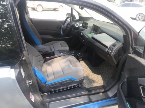 [青岛·鲁B] 二手宝马宝马i32015款 时尚型