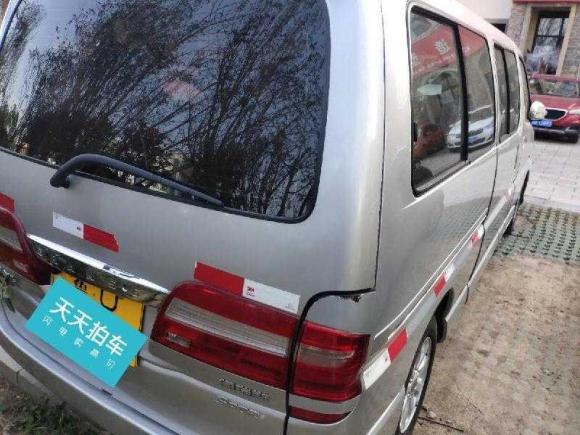 [青岛·鲁U] 二手金杯阁瑞斯2013年7月有气囊有助力有空调11座手动