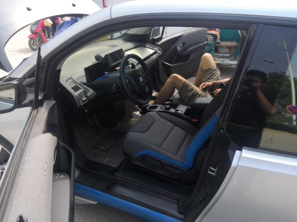 [青岛·鲁B] 二手宝马宝马i32015款 时尚型