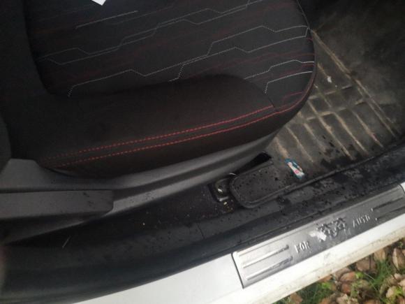 [武汉·鄂A] 二手长安奔奔EV2017款 纯电动 180公里标准型