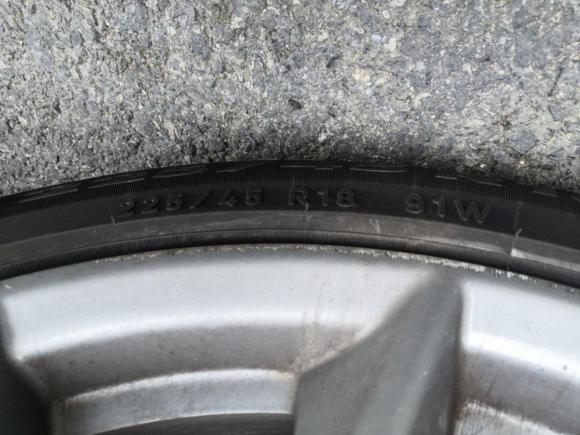 [佛山·赣A] 二手阿尔法罗密欧Giulia2017款 2.0T 200HP 豪华版