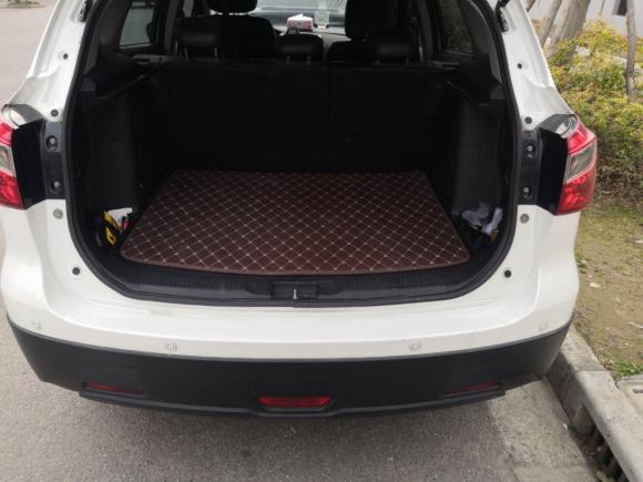 [上海·粤S] 二手铃木骁途2017款 1.6L 手动两驱都市时尚型