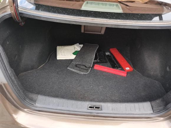 [上海·赣M] 二手日产轩逸2014款 1.6XV CVT尊享版