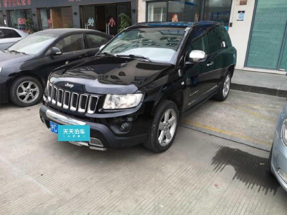 Jeep指南者2011年产 2.4L 自动 天窗 四驱「上海二手车」「天天拍车」
