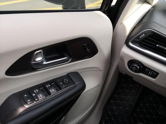 [南京·苏A] 二手克莱斯勒大捷龙2017款 3.6L 尊享版