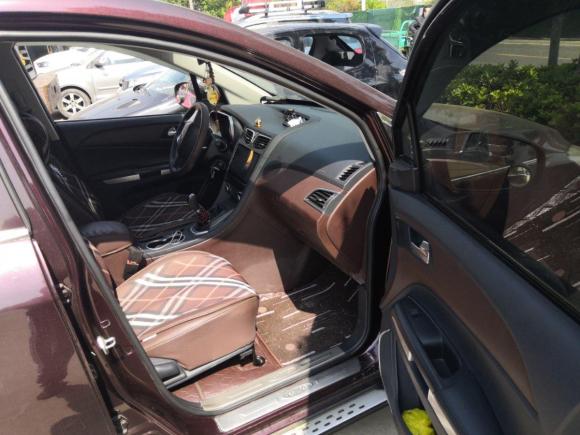 [南通·苏F] 二手海马福美来F72017款 1.5T 7座手动标准型