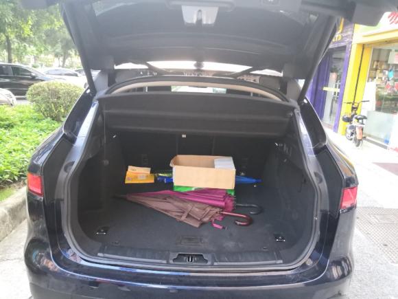 [广州·粤A] 二手捷豹捷豹F-PACE2016款 2.0T 两驱都市尊享版