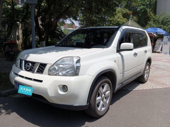 日产奇骏2010款 2.5L 手动豪华版 4WD「成都二手车」「天天拍车」
