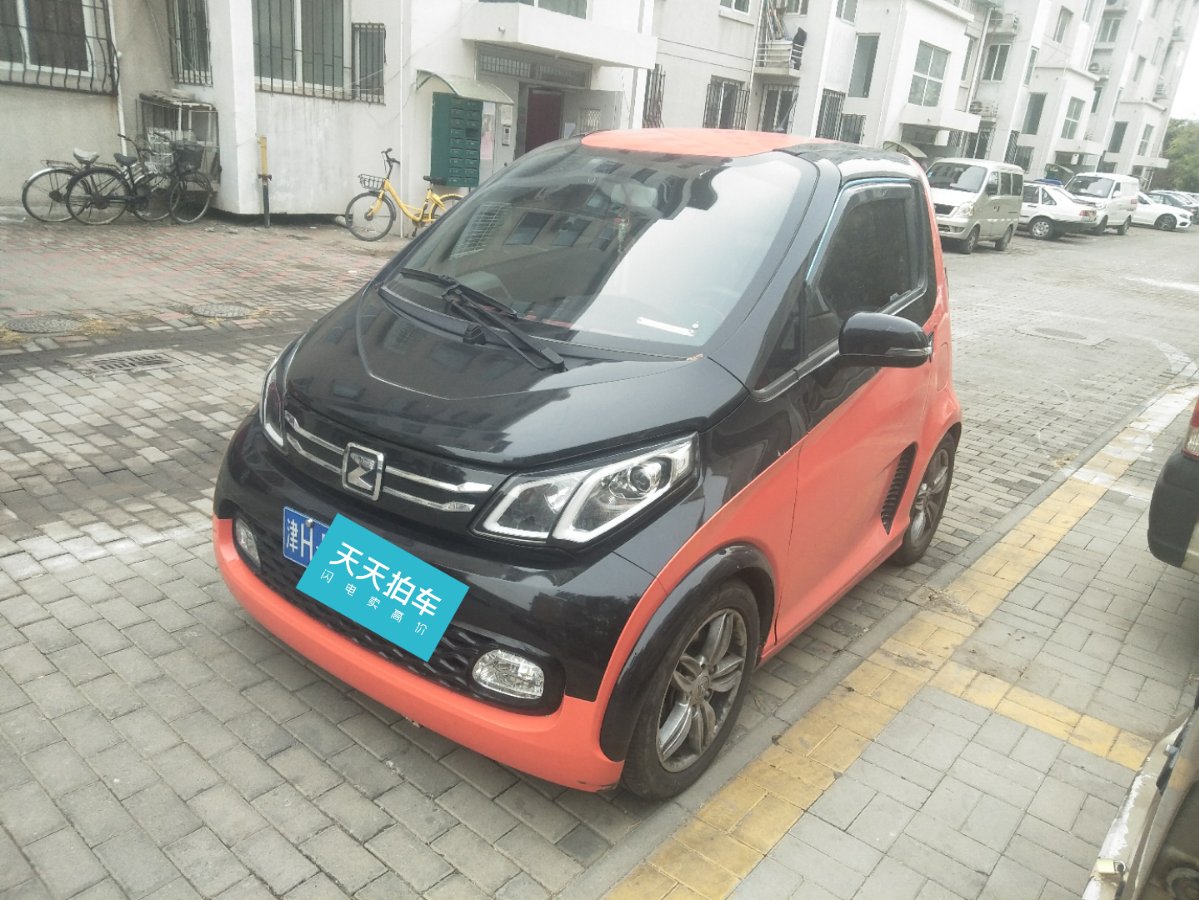 众泰众泰e2002016款 三门两座科技版开了1年的众泰众泰e200卖了多少钱