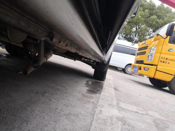 [金华·浙G] 二手福特新世代全顺2015款 2.4T短轴6座中顶多功能车