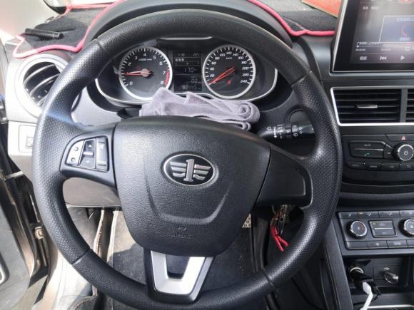 [深圳·浙B] 二手奔腾奔腾X402017款 1.6L 手动豪华型