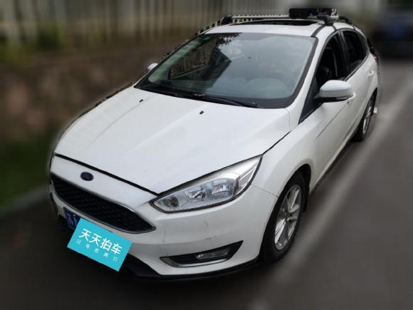 [南京·苏A] 二手福特福克斯2015款 两厢 EcoBoost 125 手动超能风尚型