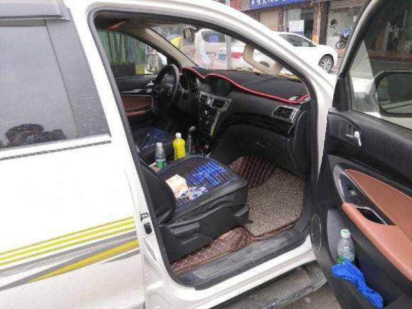 [成都·川A] 二手福迪揽福2017款 1.9T 柴油手动两驱旗舰版 7座