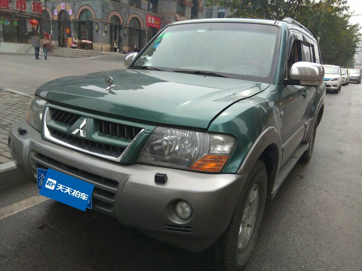 0l at gls 车型系列:三菱帕杰罗 上牌时间:2009年03月 行驶里程:11.