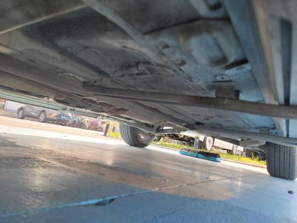 [温州·粤L] 二手东风风行景逸X52015款 1.8T 手动尊享型