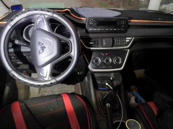 [常州·苏D] 二手五菱汽车五菱宏光S32018款 1.5L 手动标准型 国V