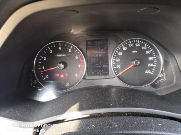 [南京·苏A] 二手一汽森雅R72016款 1.6L 手动豪华型