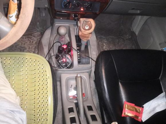 [深圳·粤B] 二手日产帕拉丁2004款 3.3L 四驱标准型