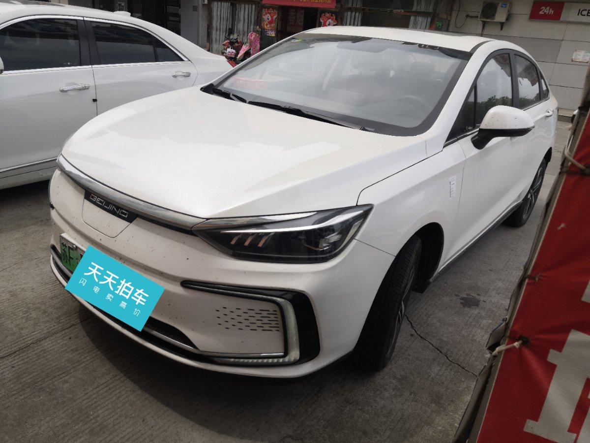 车主1429万买北汽绅宝北汽新能源eu51年后转卖贬值534万车主哭了开