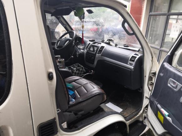 [南通·苏F] 二手金龙金威2016款 2.0L实用超值版4G20