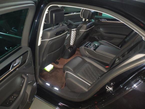 [台州·浙J] 二手大众辉昂2018款 改款 380TSI 两驱豪华旗舰版