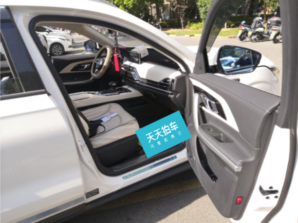 [苏州·苏E] 二手众泰众泰T5002018款 1.5T 自动智能互联尊贵型