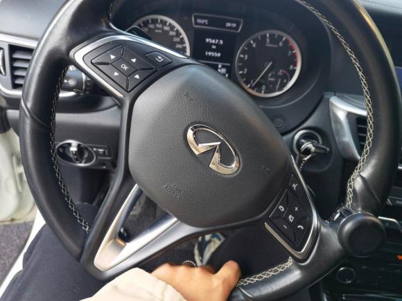 [嘉兴·浙F] 二手英菲尼迪英菲尼迪QX302017款 1.6T 两驱时尚版