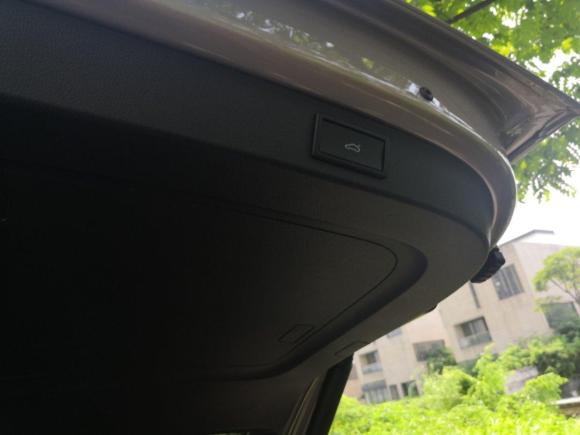 [佛山·粤A] 二手斯柯达柯迪亚克2018款 改款 TSI330 5座两驱豪华优享版